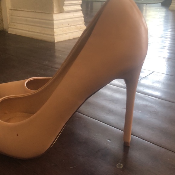 Lulus pumps cream elegant heels! - Picture 2 of 4
